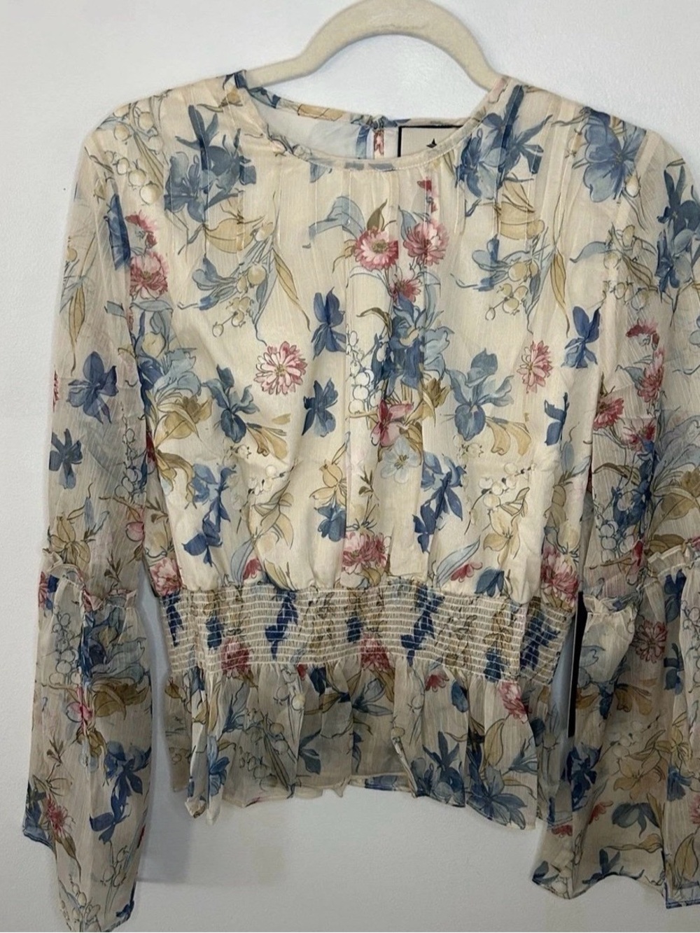Tuckernuck Lily of the Valley "Jennie" Blouse NWT size Medium - Picture 4 of 6